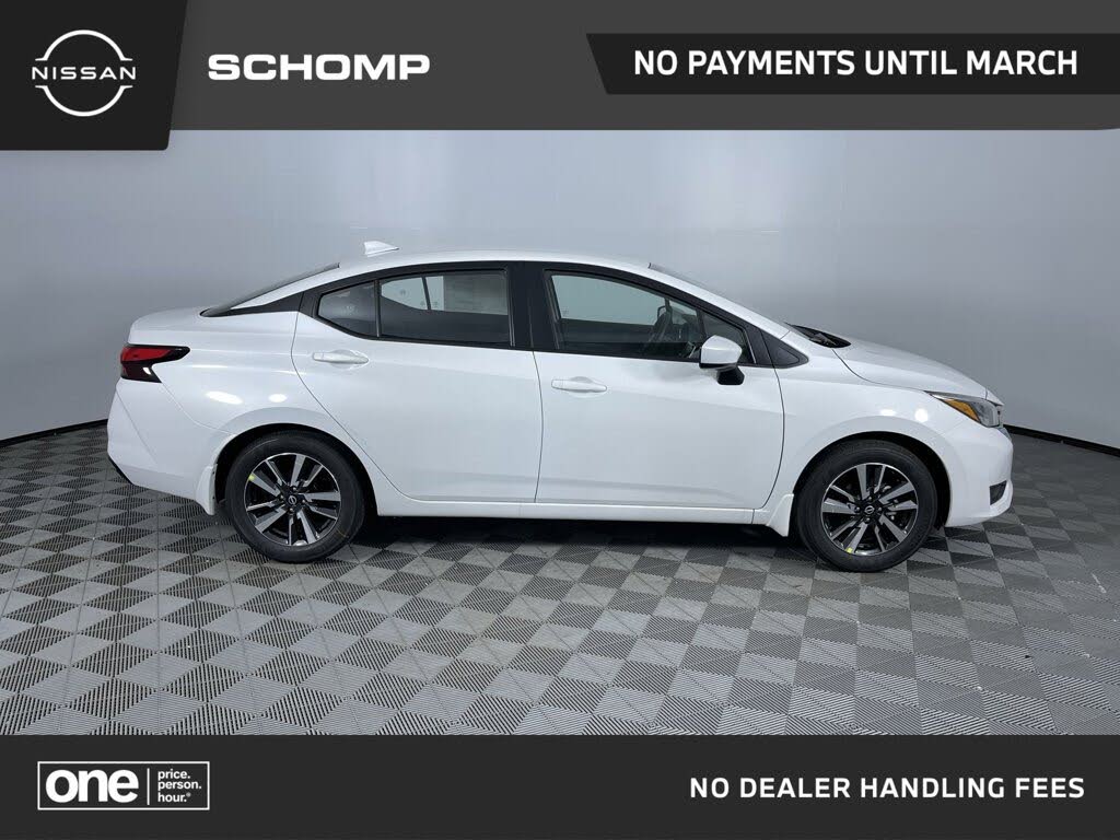 2025 Nissan Versa SV FWD