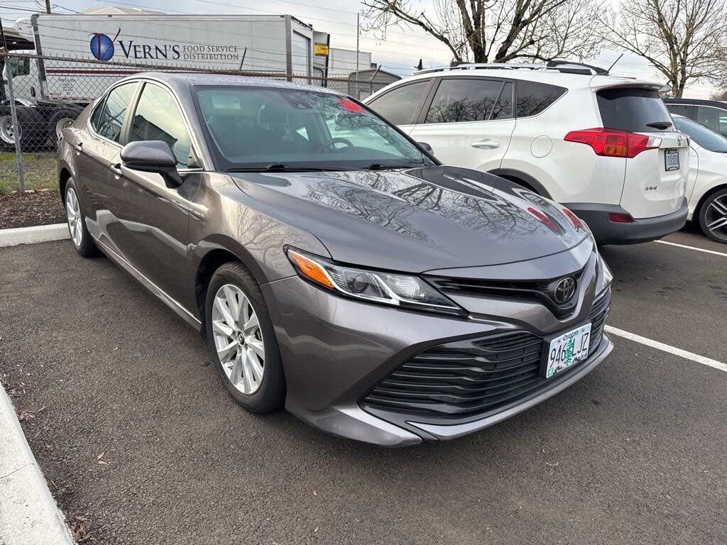 2019 Toyota Camry LE FWD
