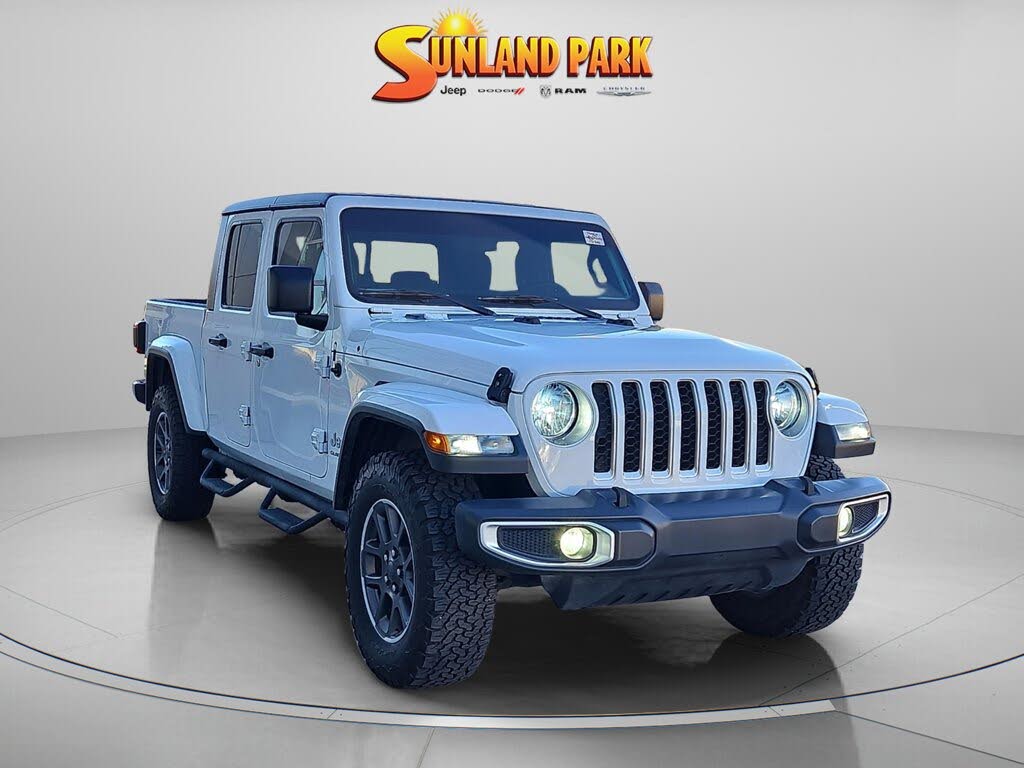 2020 Jeep Gladiator Overland Crew Cab 4WD