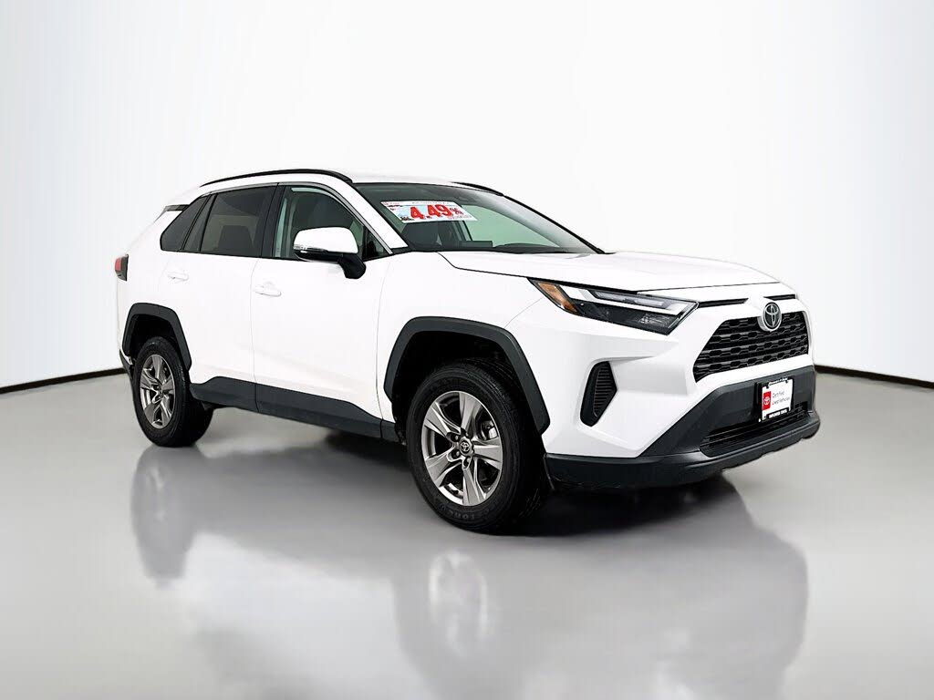 2025 Toyota RAV4 XLE AWD