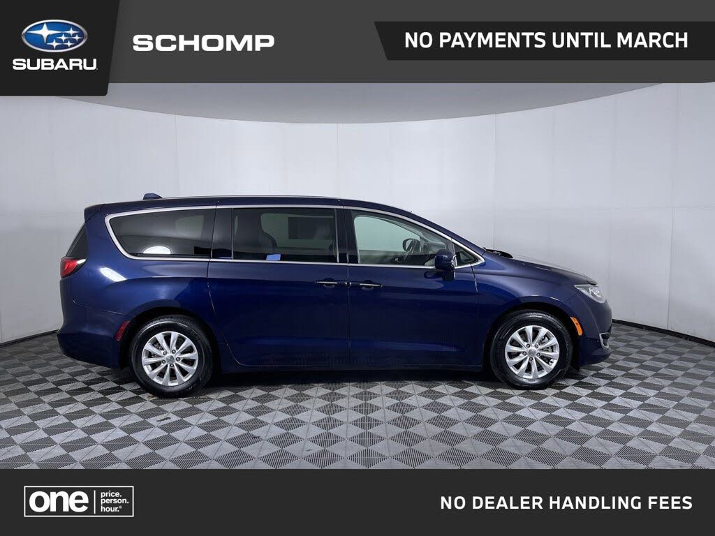 2019 Chrysler Pacifica Touring Plus FWD