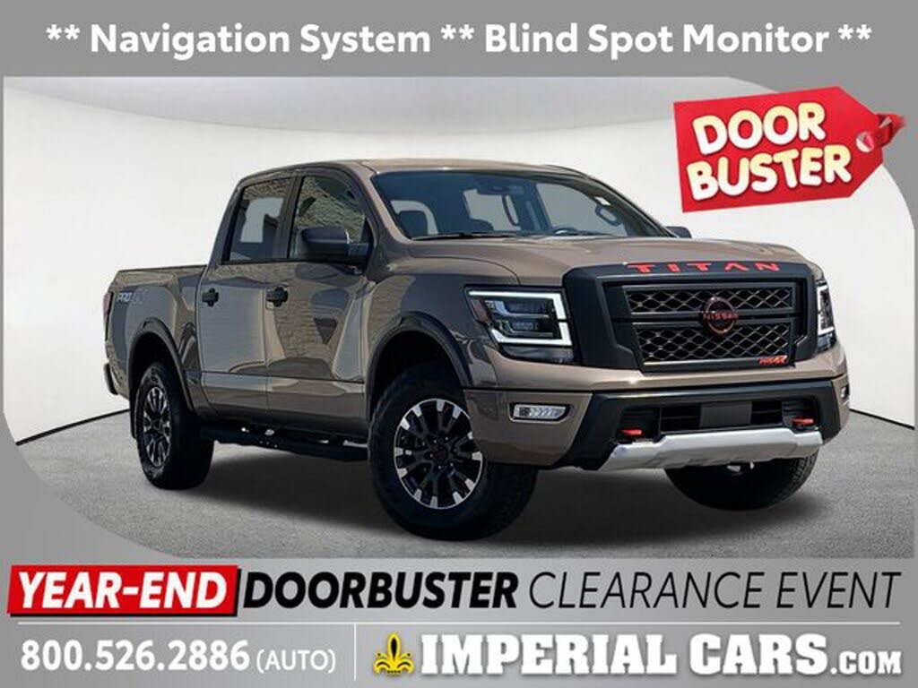 2024 Nissan Titan PRO-4X Crew Cab 4WD