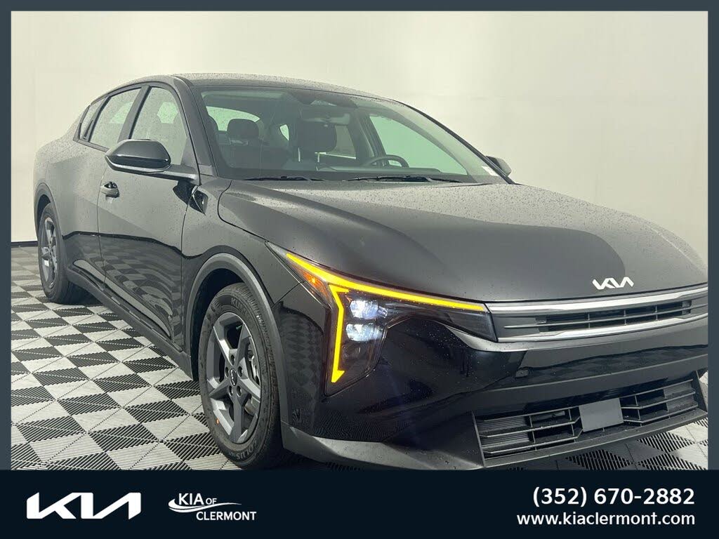 2025 Kia K4 LXS FWD