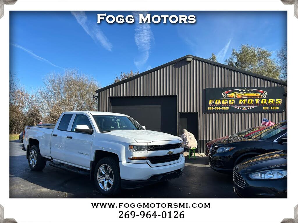 2017 Chevrolet Silverado 1500 Custom Double Cab 4WD