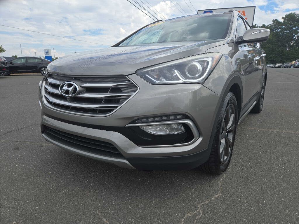 2017 Hyundai Santa Fe Sport 2.0T Ultimate FWD