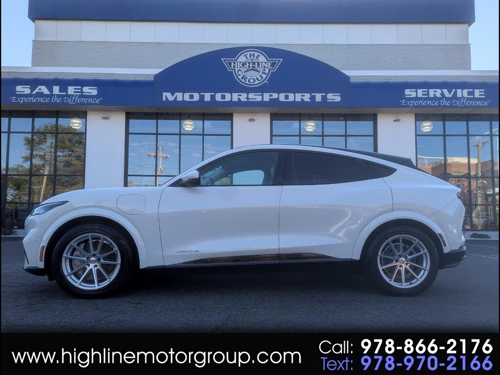 2022 Ford Mustang Mach-E Premium AWD