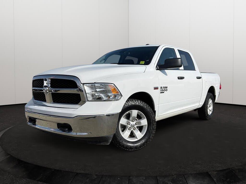 2023 RAM 1500 Classic SLT Crew Cab 4WD