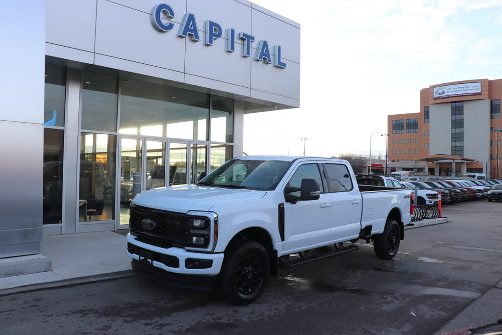 2026 Ford F-350 Super Duty XLT Crew Cab 4WD