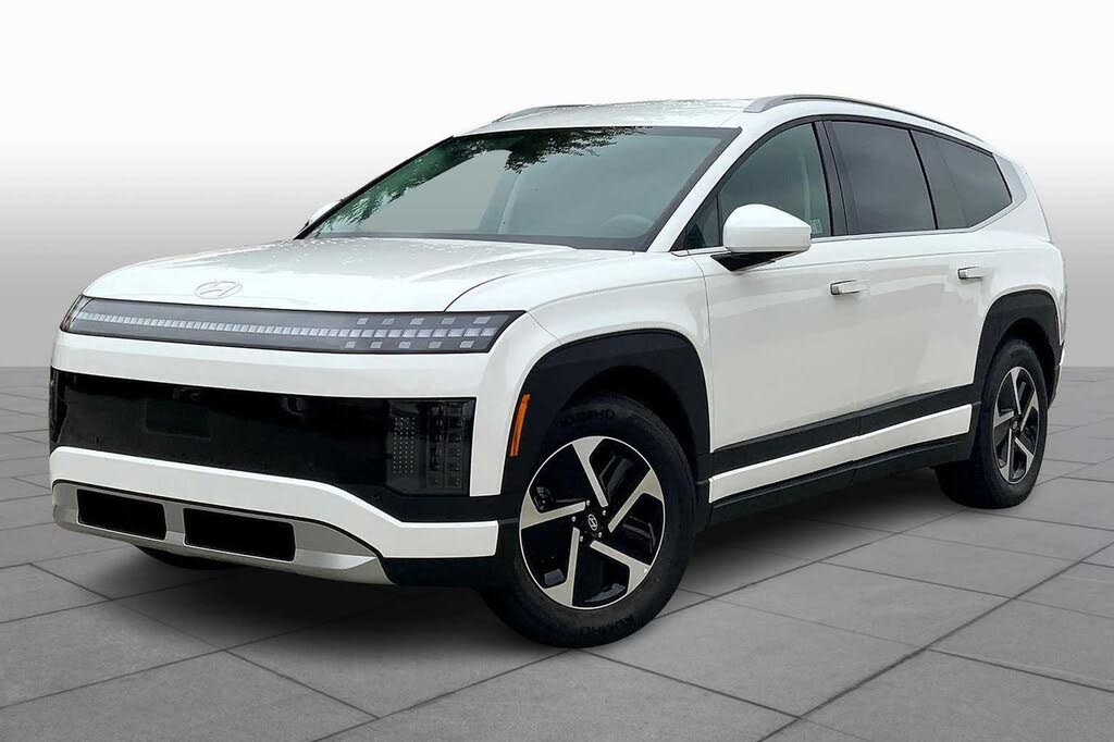 2026 Hyundai Ioniq 9 SE AWD