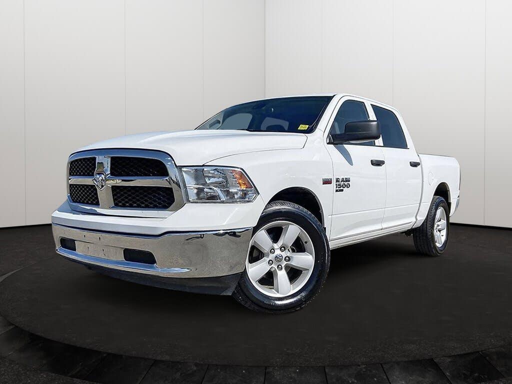 RAM 1500 Classic SLT Crew Cab 4WD 2022
