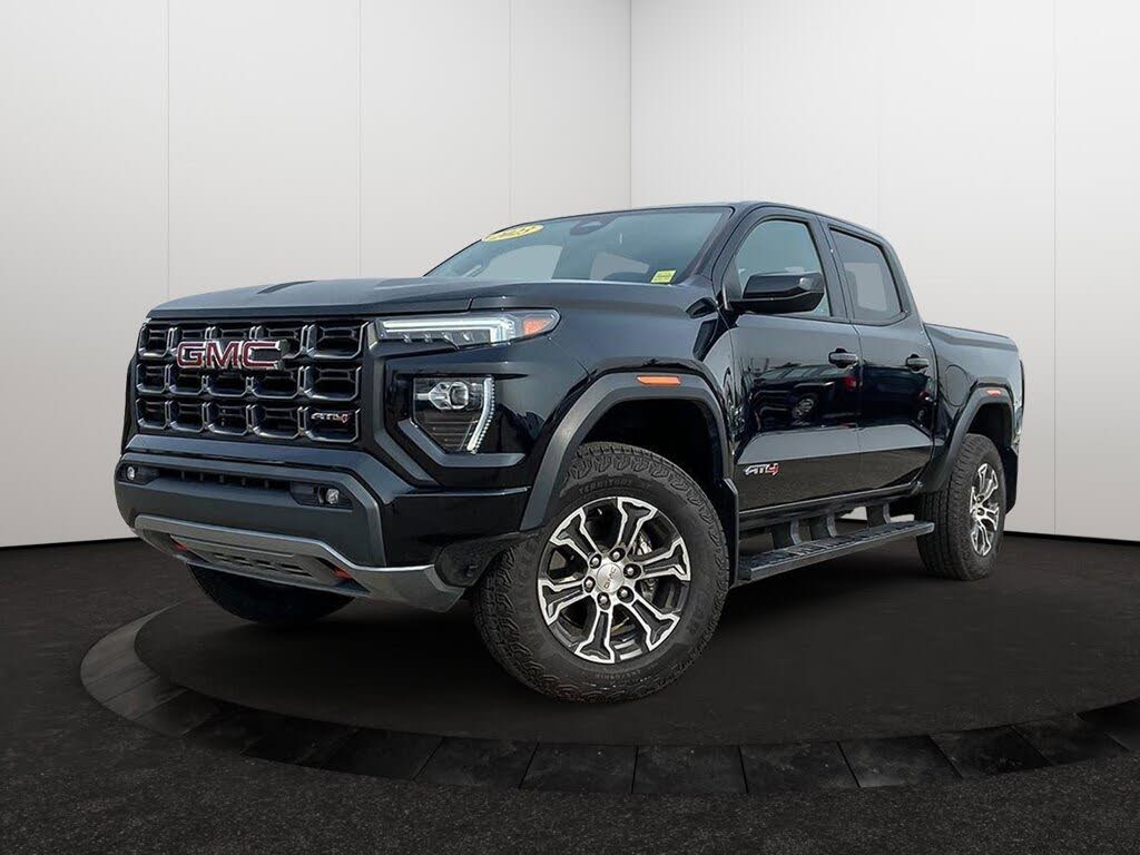 GMC Canyon AT4 Crew Cab 4WD 2023