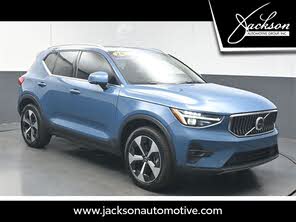 Volvo XC40 B5 Plus Bright Theme AWD