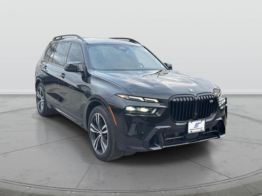 2025 BMW X7 M60i AWD