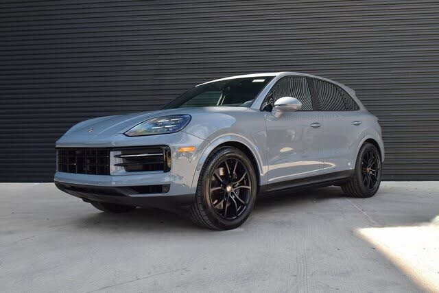 2025 Porsche Cayenne AWD