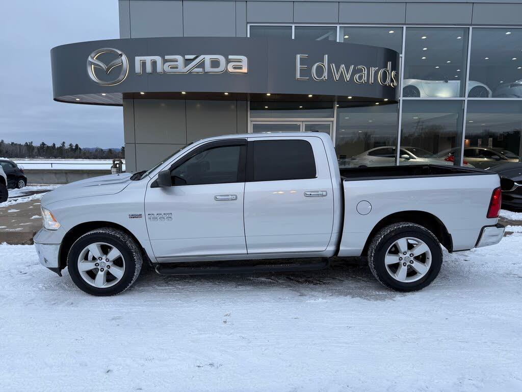 2017 RAM 1500 SLT Crew Cab 4WD