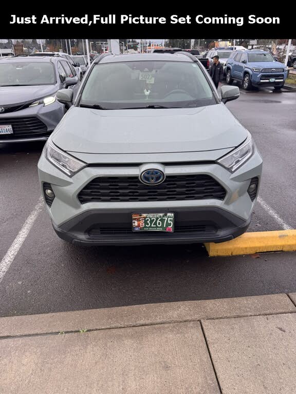 2020 Toyota RAV4 Hybrid XLE AWD