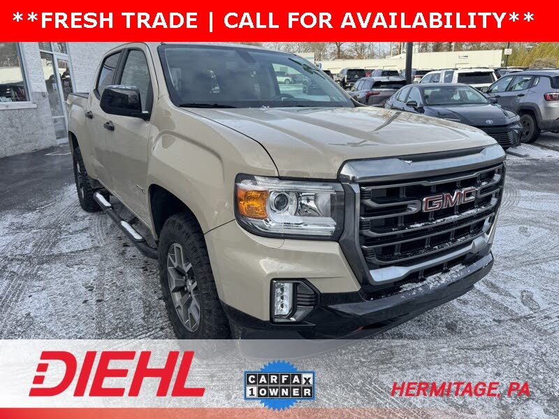 2022 GMC Canyon AT4 Crew Cab 4WD with Cloth