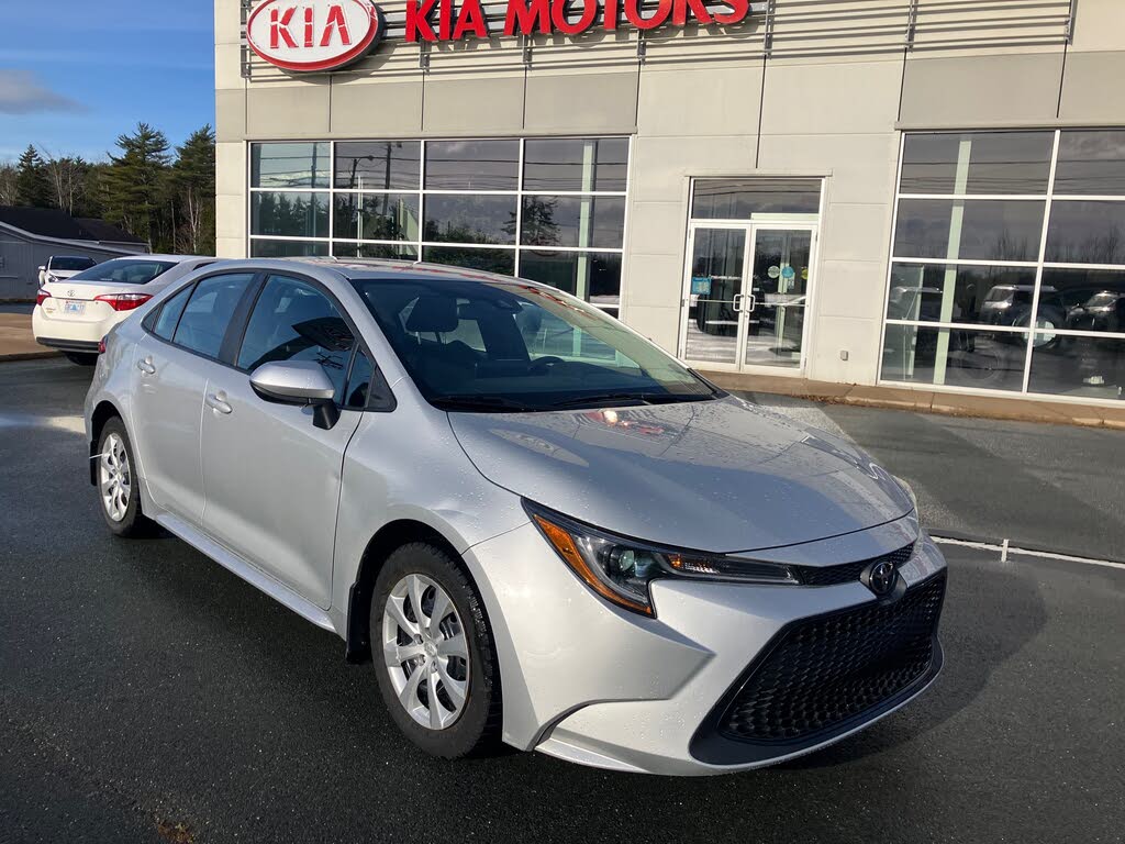 2022 Toyota Corolla LE FWD