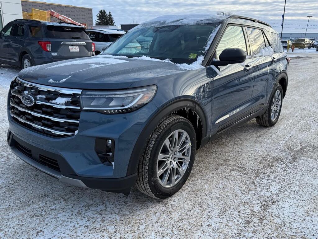 2026 Ford Explorer Active AWD