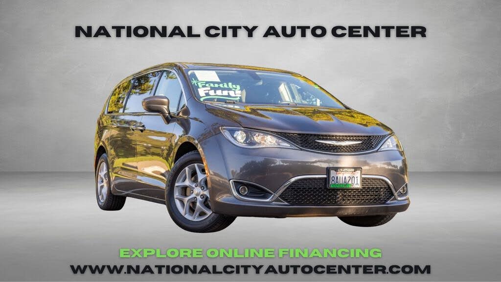 2017 Chrysler Pacifica Touring L FWD