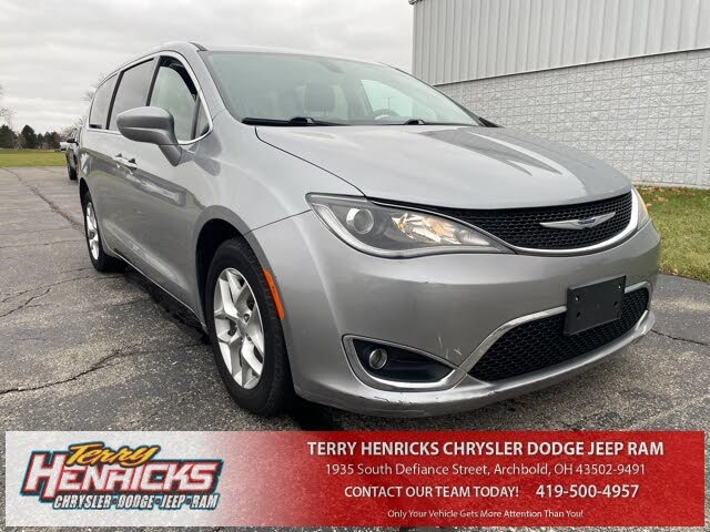 2020 Chrysler Pacifica Touring FWD