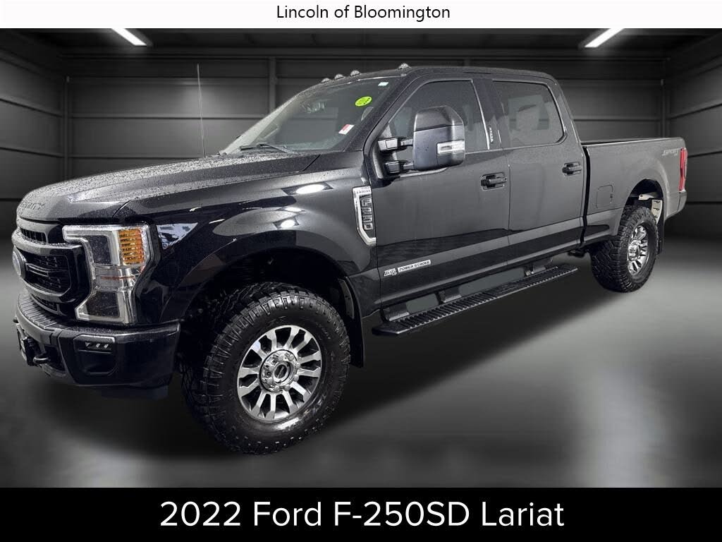 2022 Ford F-250 Super Duty Lariat Crew Cab 4WD