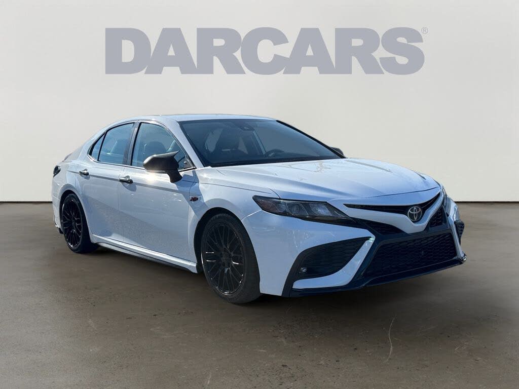 2022 Toyota Camry SE FWD