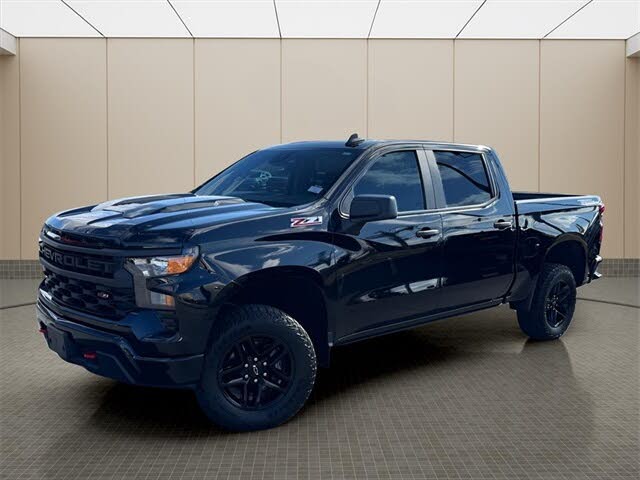 2023 Chevrolet Silverado 1500 Custom Trail Boss Crew Cab 4WD