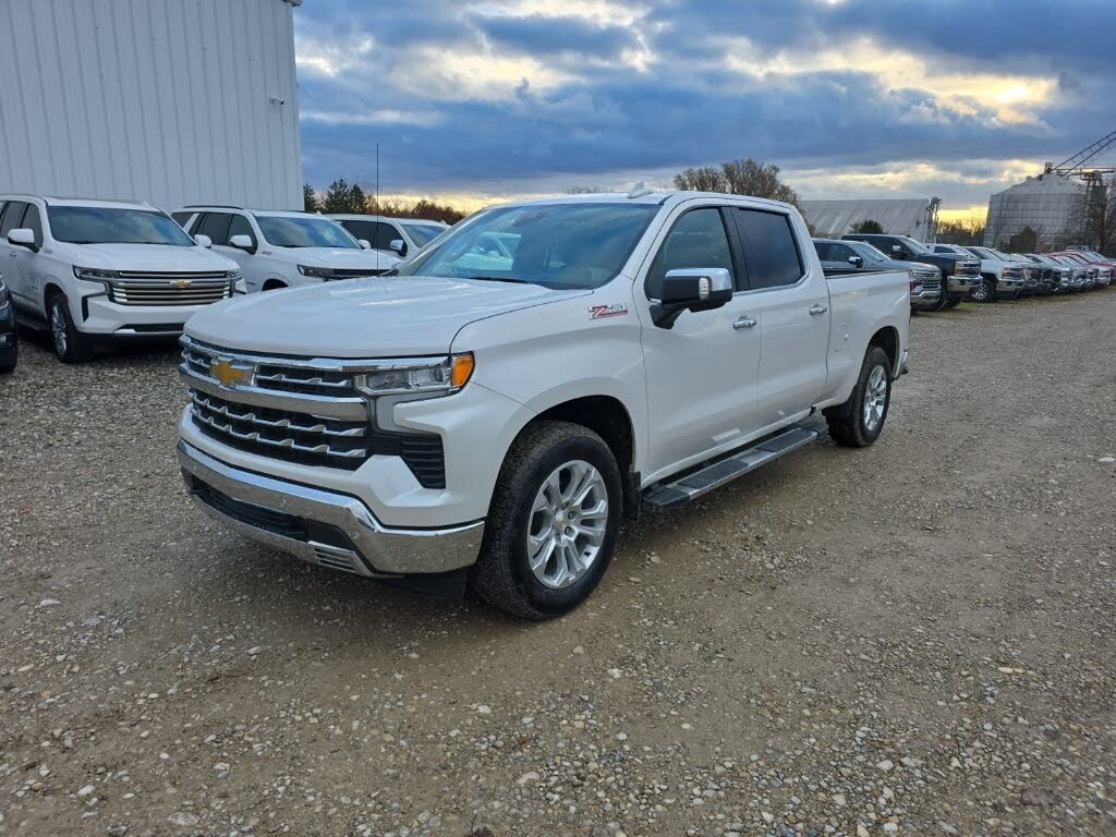 2024 Chevrolet Silverado 1500 LTZ Crew Cab 4WD
