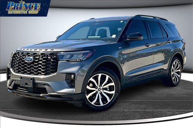 2025 Ford Explorer ST-Line RWD