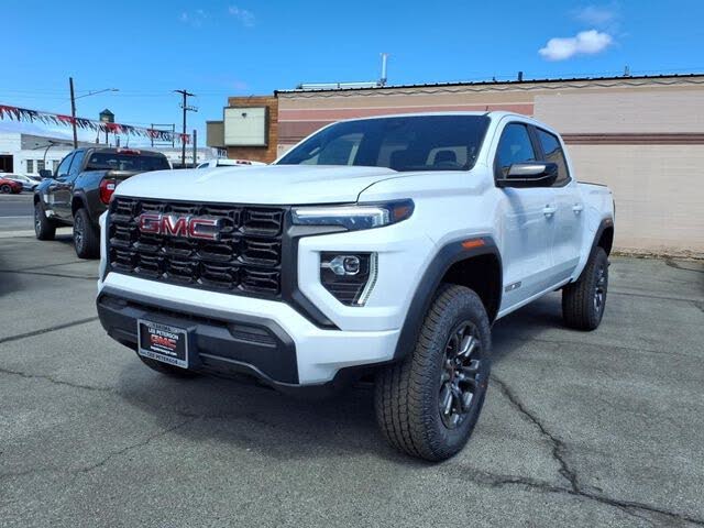 2025 GMC Canyon Elevation Crew Cab 4WD