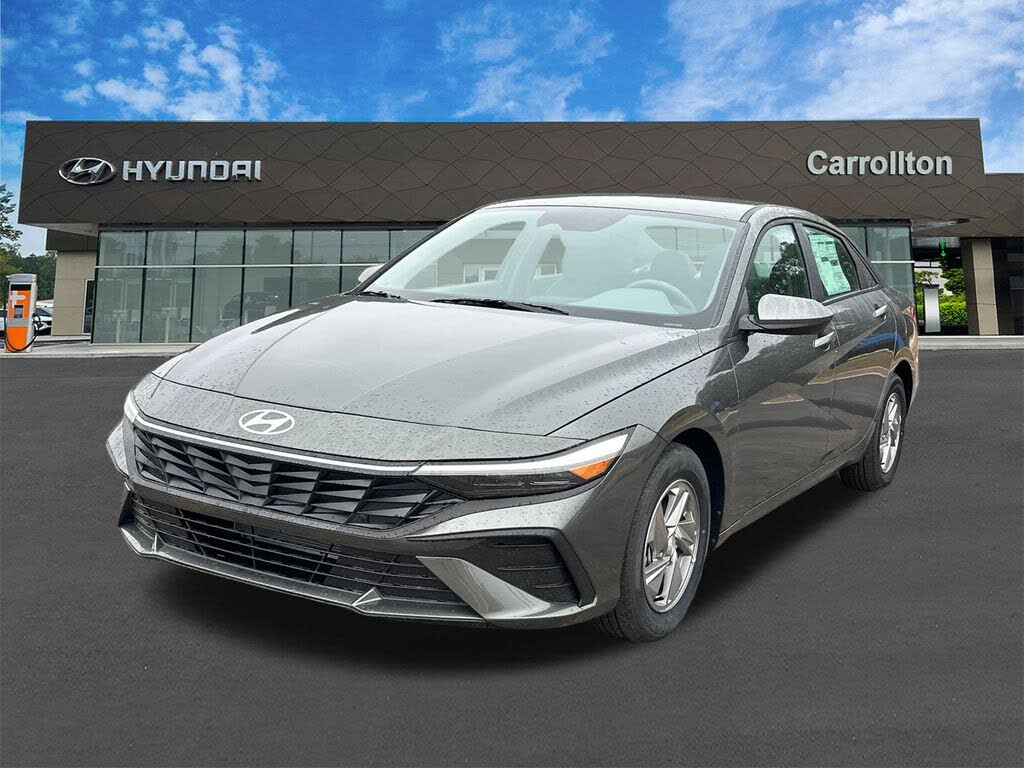 2025 Hyundai Elantra SE FWD