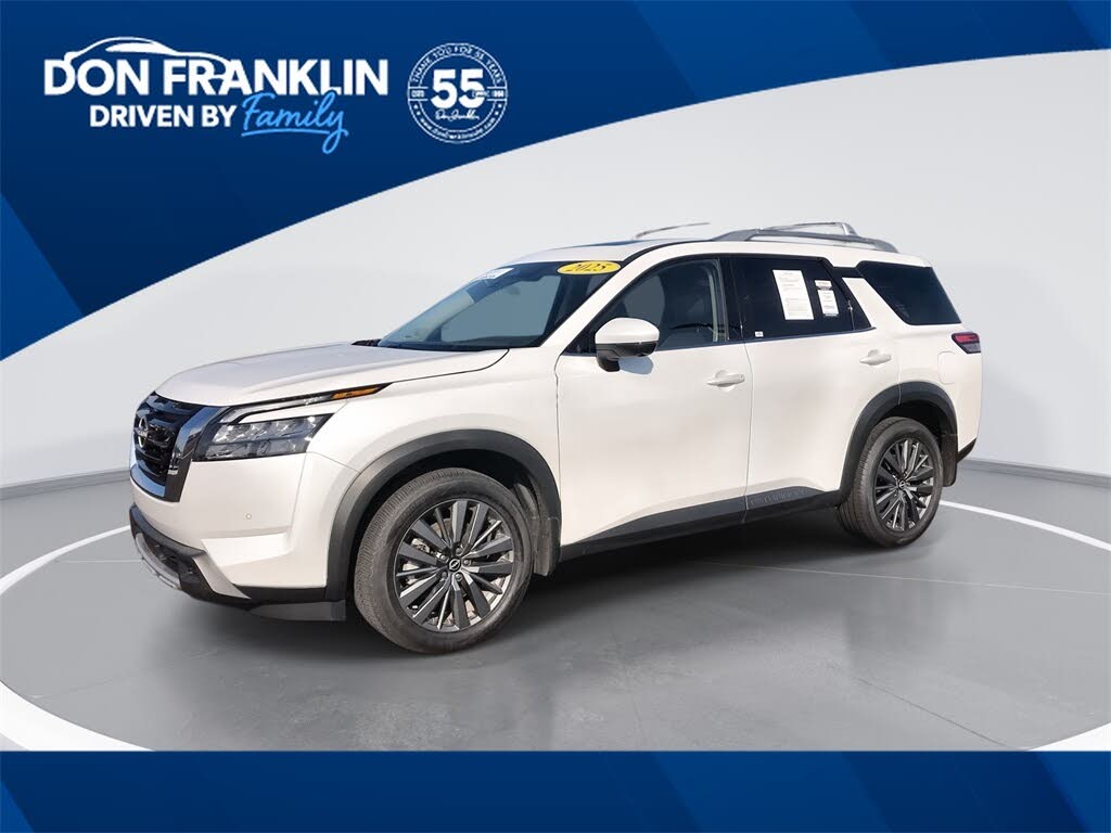 2025 Nissan Pathfinder SL 4WD