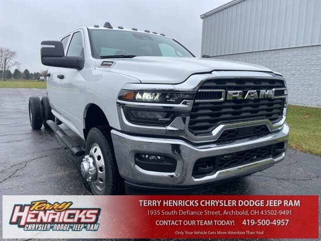 2026 RAM 3500 Chassis Tradesman Crew Cab LB DRW 4WD