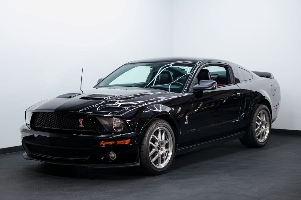 2007 Ford Mustang Shelby GT500 Coupe RWD