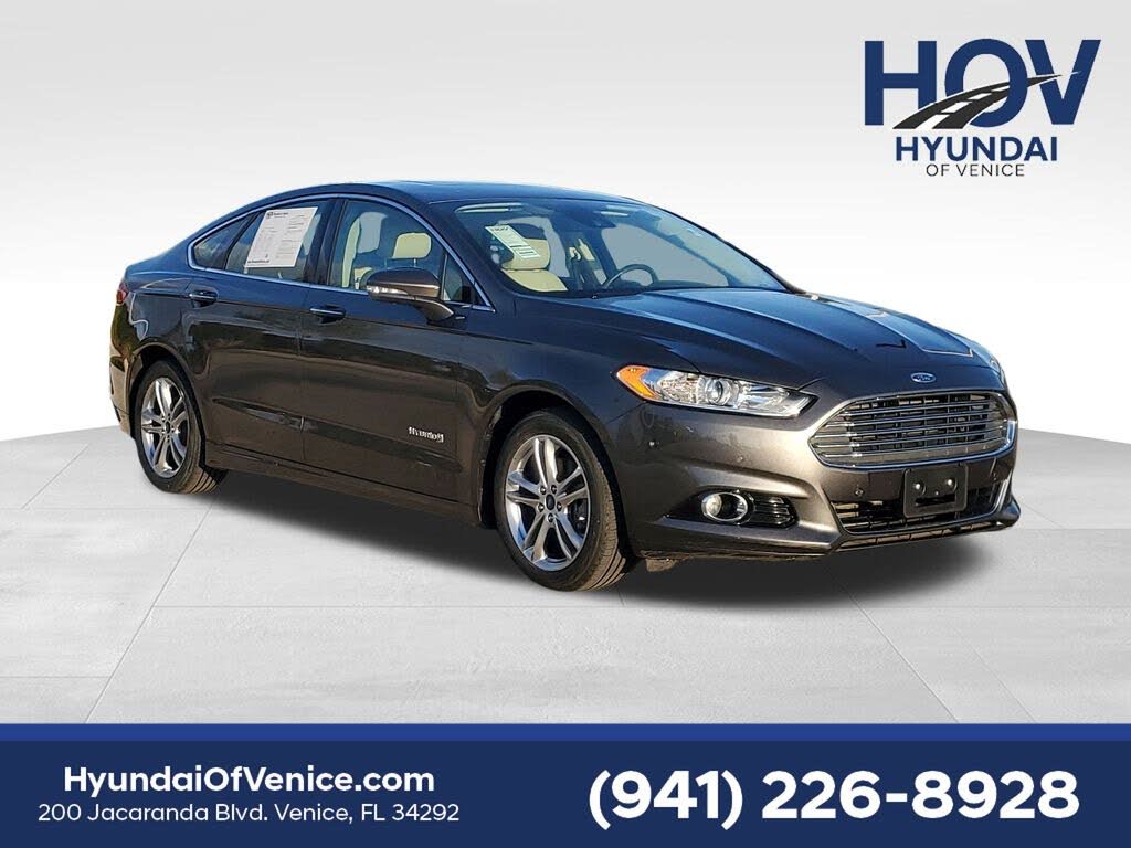2016 Ford Fusion Hybrid Titanium FWD