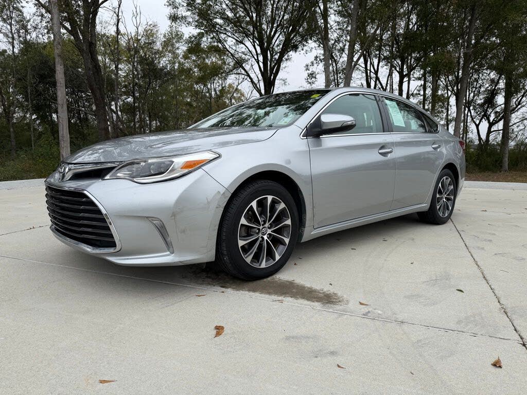 2016 Toyota Avalon XLE