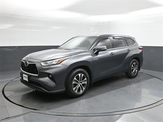 2020 Toyota Highlander XLE FWD