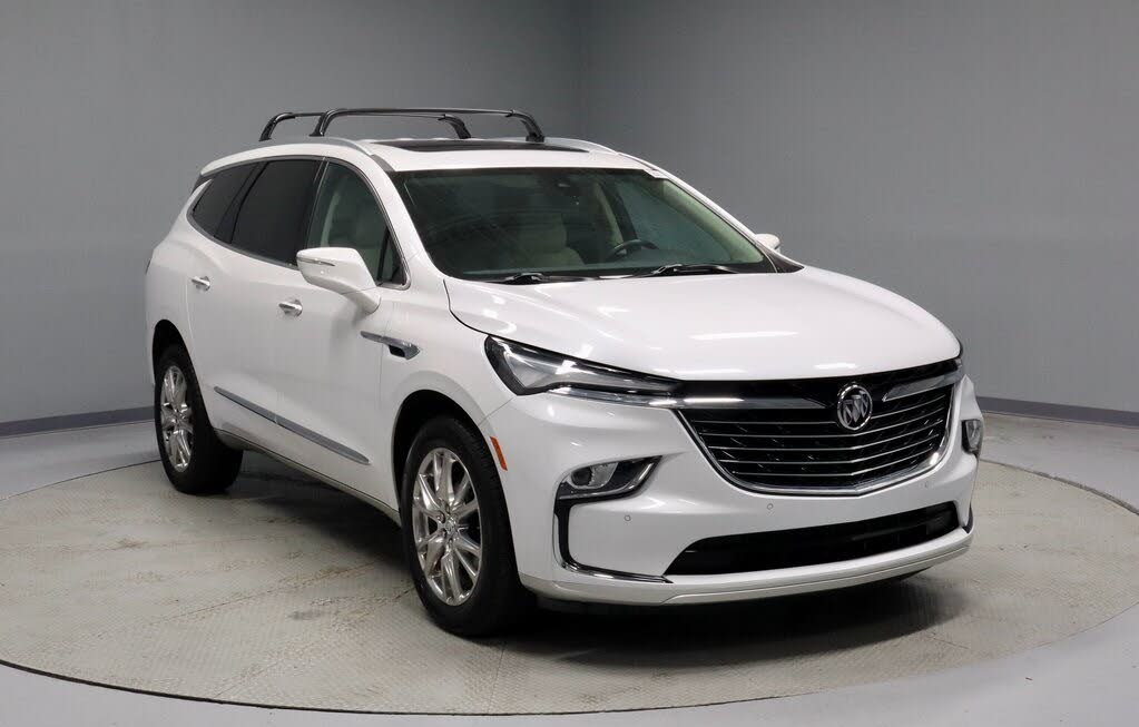 2023 Buick Enclave Essence AWD