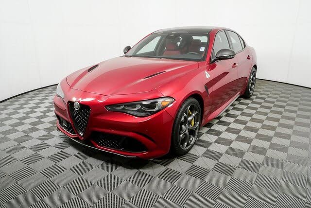 2024 Alfa Romeo Giulia Quadrifoglio RWD