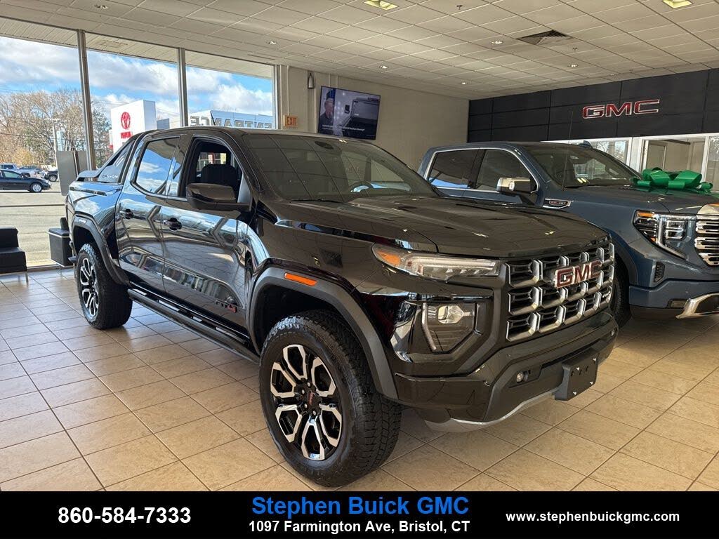 2025 GMC Canyon AT4 Crew Cab 4WD
