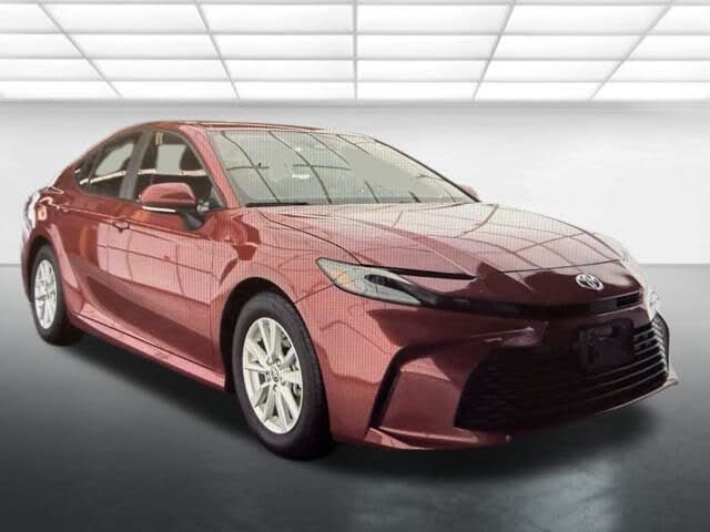 2025 Toyota Camry LE FWD