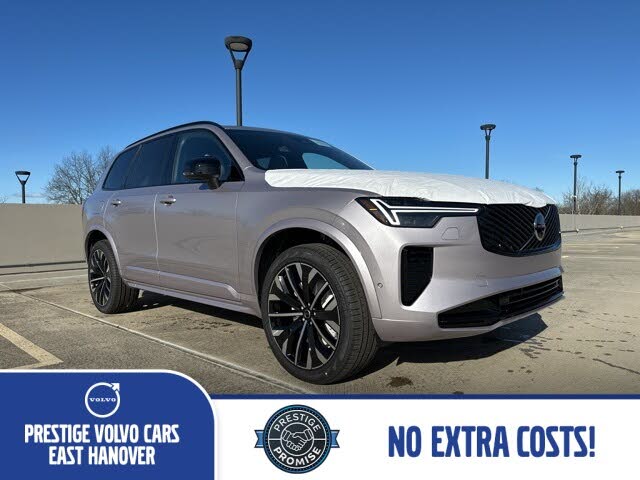 2026 Volvo XC90 B6 Ultra Dark 7-Passenger AWD