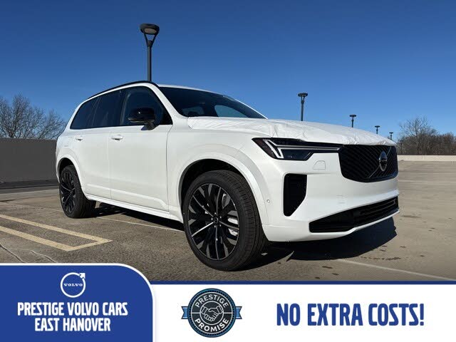 2026 Volvo XC90 B6 Ultra Dark 7-Passenger AWD