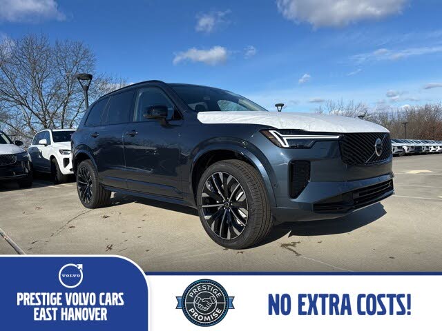 2026 Volvo XC90 B6 Ultra Dark 6-Passenger AWD
