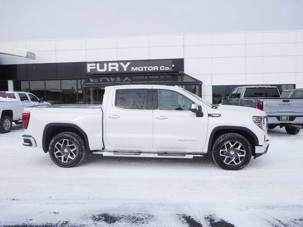 2022 GMC Sierra 1500 SLT Crew Cab 4WD