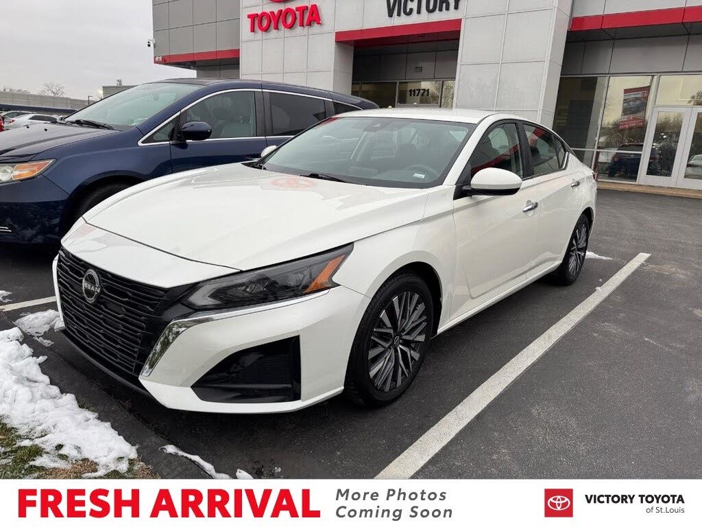 2023 Nissan Altima 2.5 SV FWD