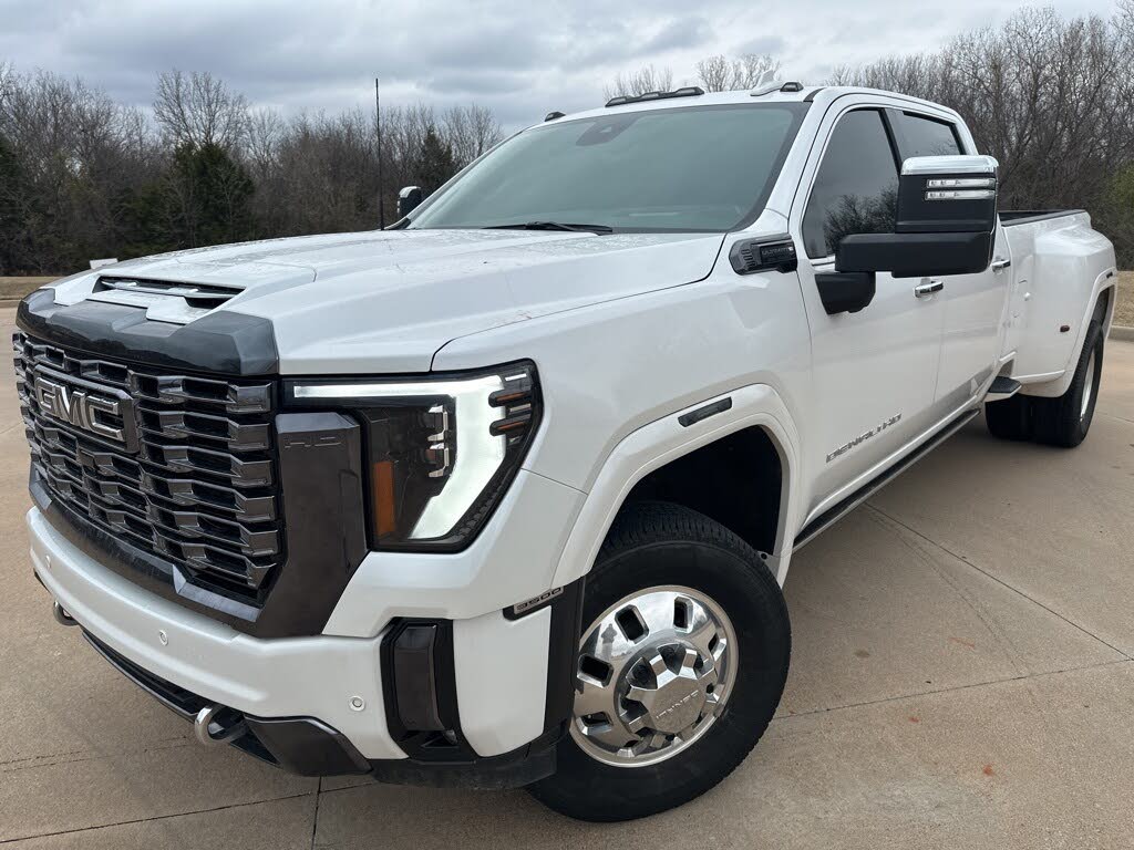 2024 GMC Sierra 3500HD Denali Ultimate Crew Cab 4WD