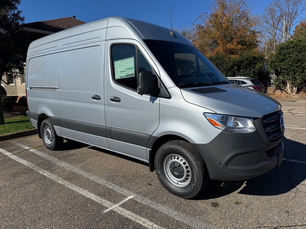 2026 Mercedes-Benz Sprinter Cargo 2500 144 RWD
