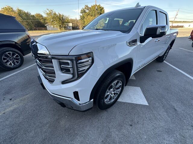 2024 GMC Sierra 1500 SLT Crew Cab RWD